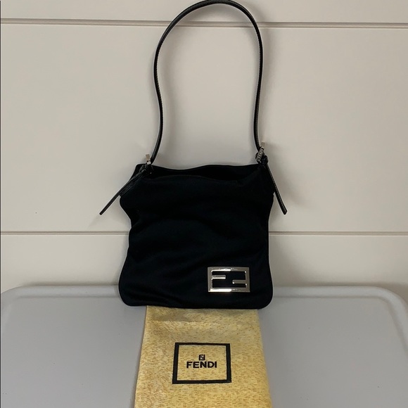 SOLD Black Fendi Shoulder Bag - Picture 2 of 10